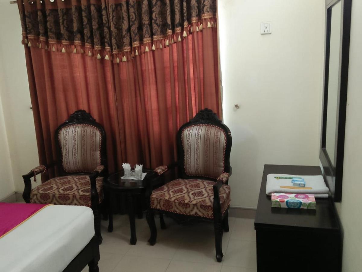 Tourist Inn Hotel Lahore Ngoại thất bức ảnh
