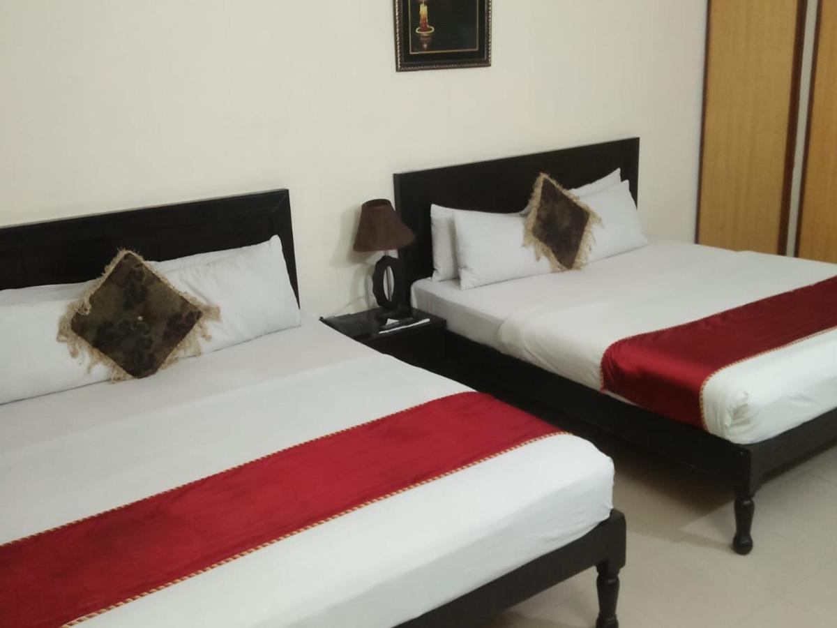 Tourist Inn Hotel Lahore Ngoại thất bức ảnh