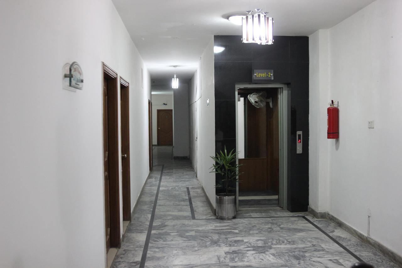 Tourist Inn Hotel Lahore Ngoại thất bức ảnh