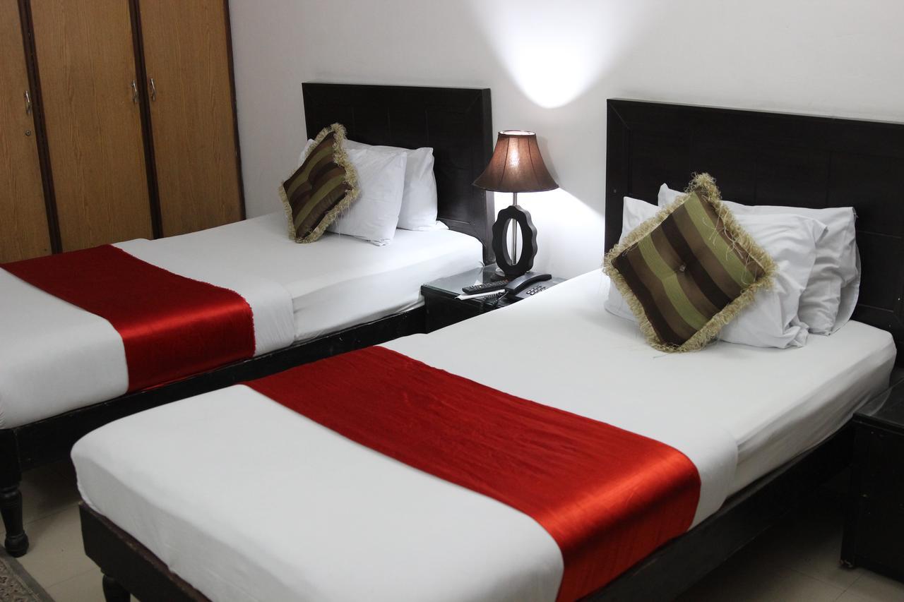 Tourist Inn Hotel Lahore Ngoại thất bức ảnh