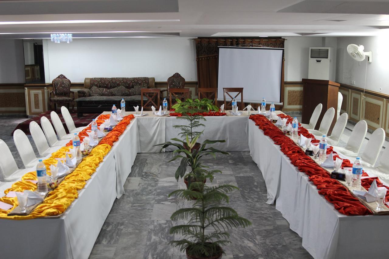 Tourist Inn Hotel Lahore Ngoại thất bức ảnh